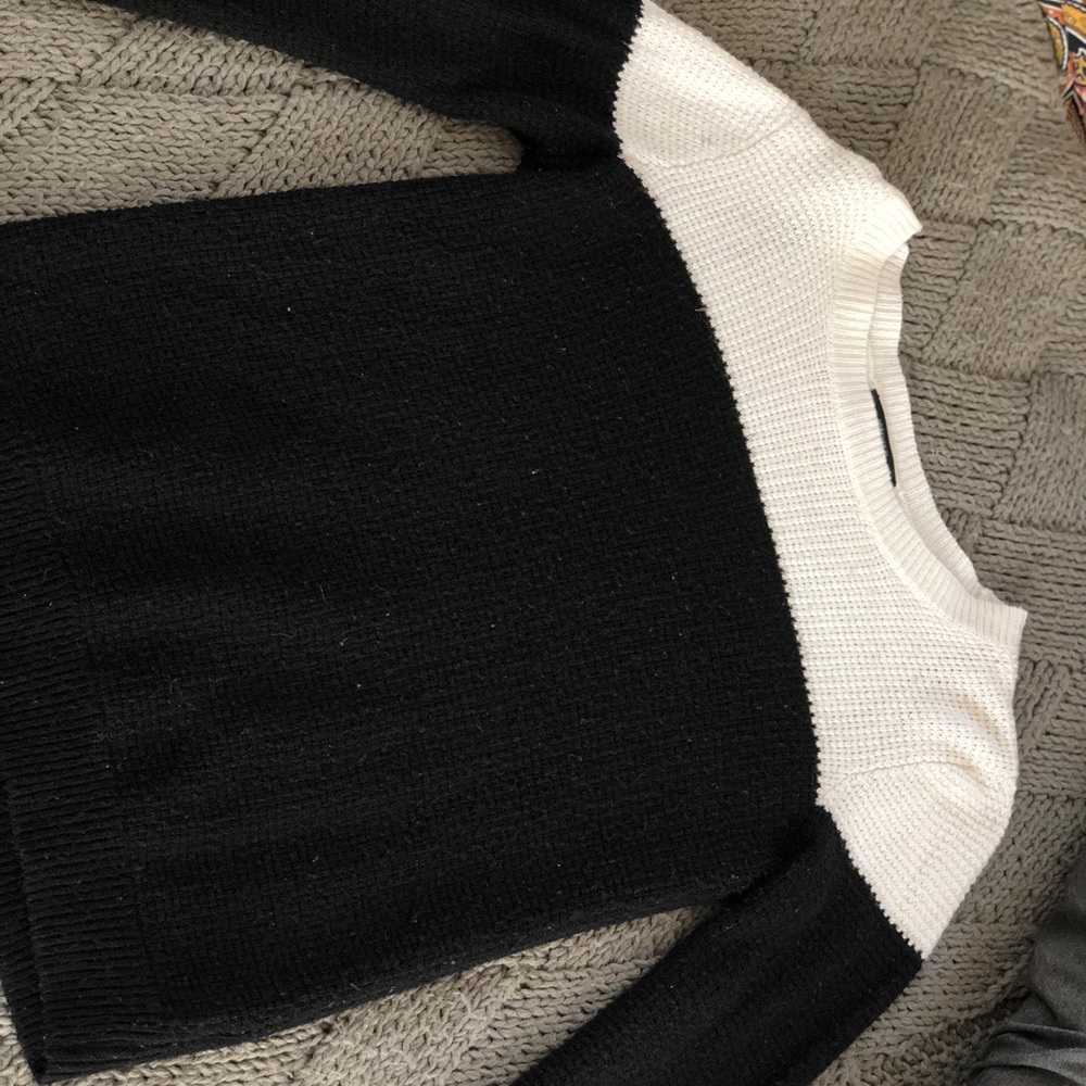 Forever 21 sweater. Size small